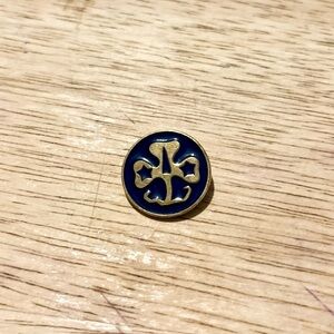 Vintage WAGGGS Girl Scout Trefoil Pin